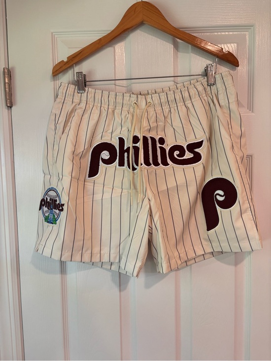 Pro Standard Other - Phillies Pro Standard men's shorts size large NWT